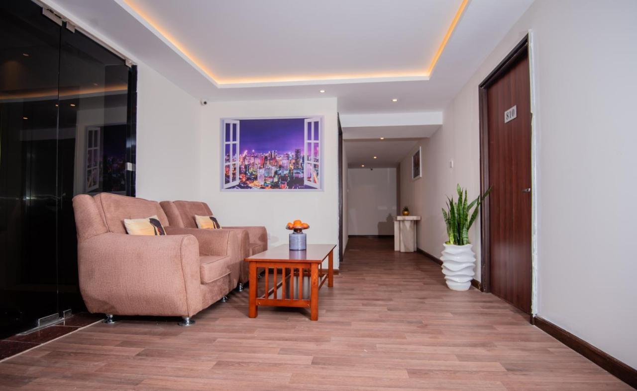 The Crossroads Hotel, Westlands Nairobi Buitenkant foto