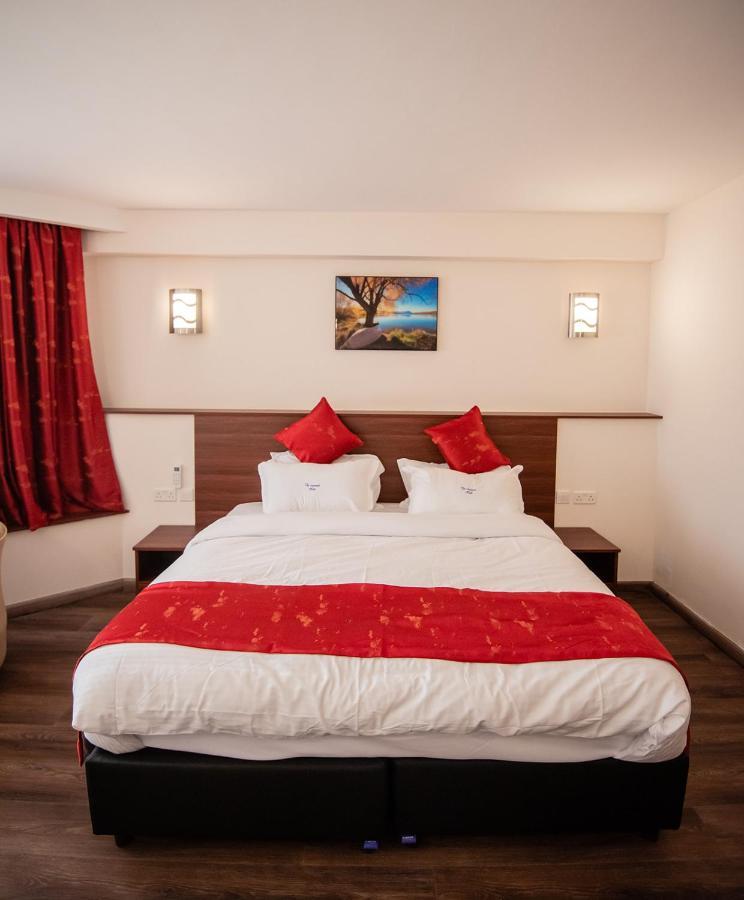 The Crossroads Hotel, Westlands Nairobi Buitenkant foto