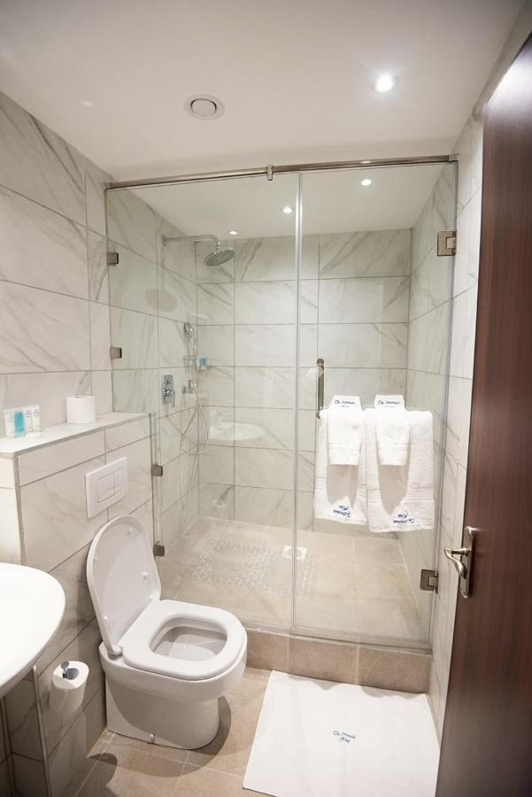 The Crossroads Hotel, Westlands Nairobi Buitenkant foto
